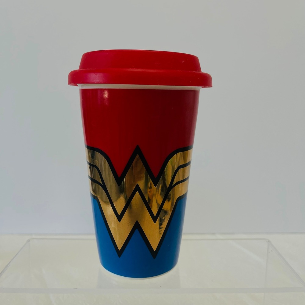 Galerie DC Comics Wonder Woman Travel Mug Ceramic Red Blue Gold Metallic Logo